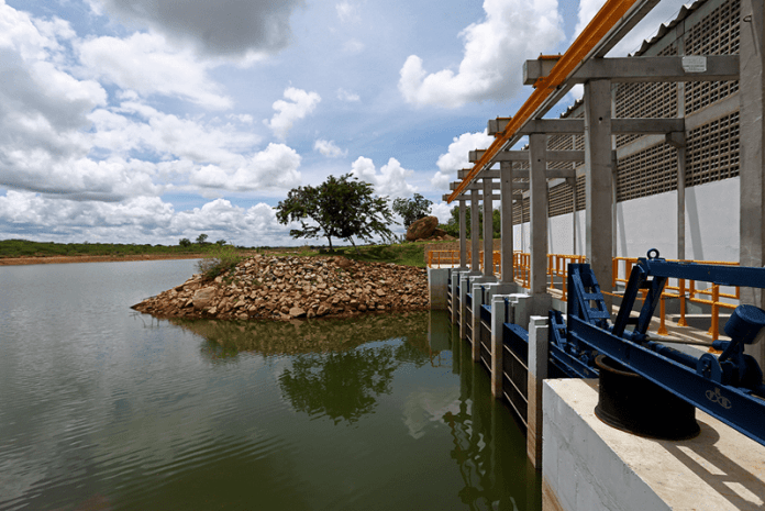 adutora-Sertânia