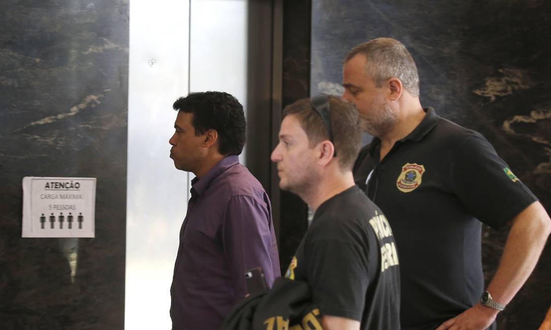 84944494_PARio-02-10-2019-Operacao-da-PFReceita-FederalAgentes-da-Policia-Federal-e-do-Mini