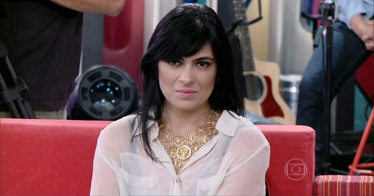 Cantora-gospel-Fernanda-Brum