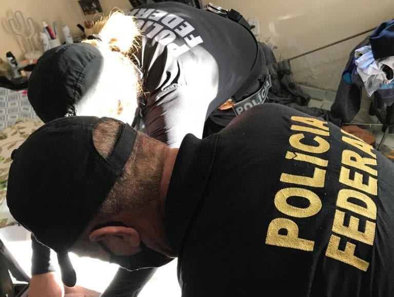 policia federal e receita em operaçâo
