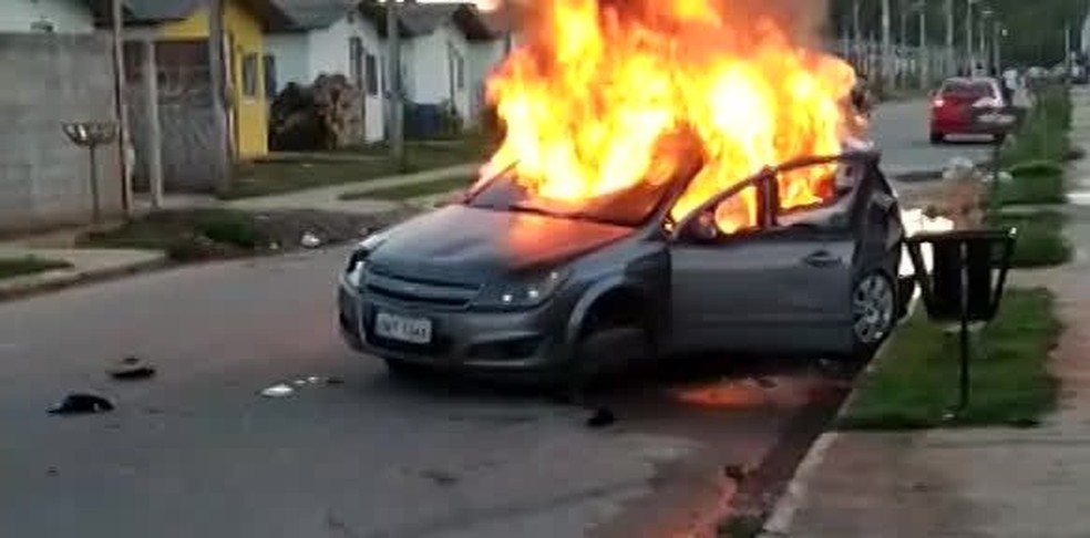 carro-fogo-cabo