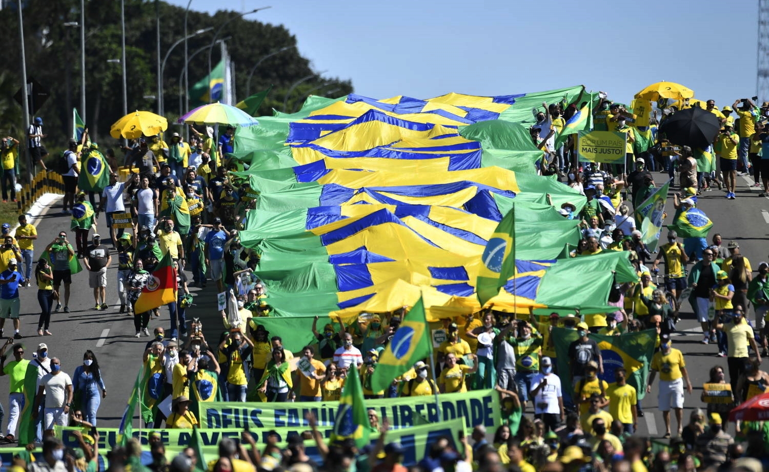 protesto-em-bsb-pro-governo
