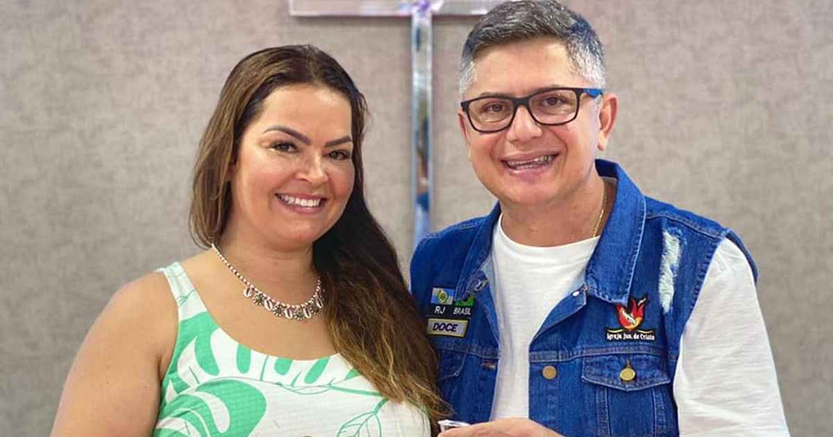 pastor duas mulheres