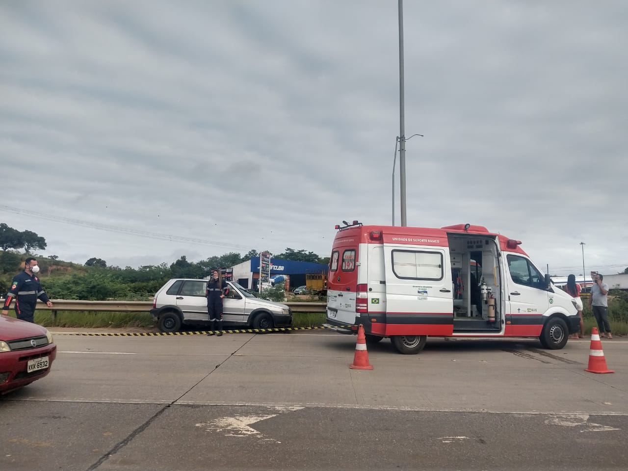Motorista passa mal na 101