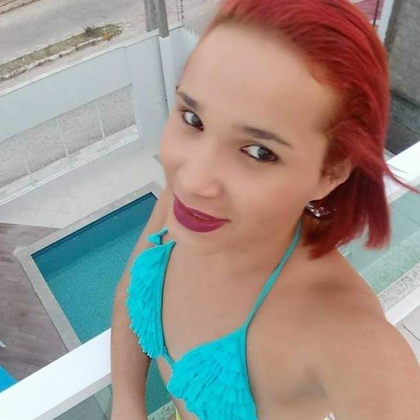 Travesti-e-morta-a-tiros-em-via-publica-no-bairro-da-Santa-Rosa-em-Palmares