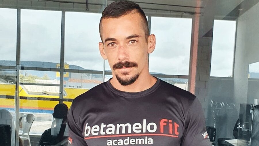 bruno roque22-treinava-em-barra-fixa-na-area-aberta-de-condominio-quando-se-acidentou-1673889878136_v2_900x506.png