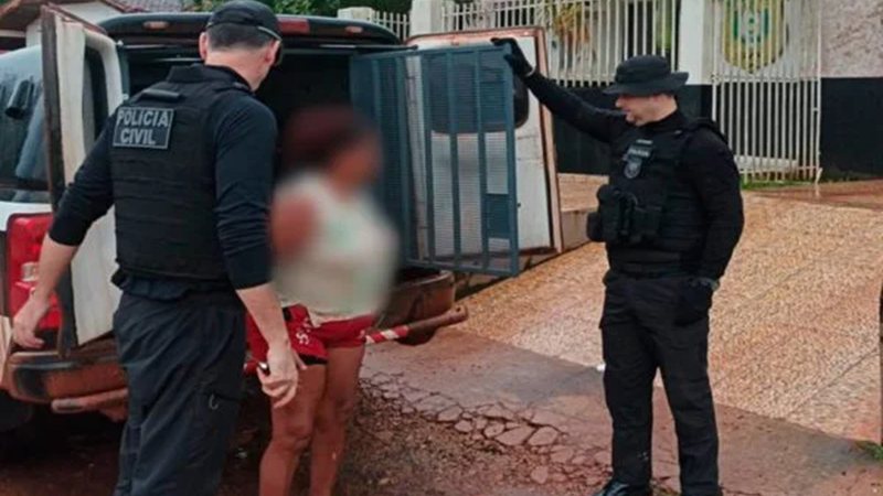 mulher policia-presa