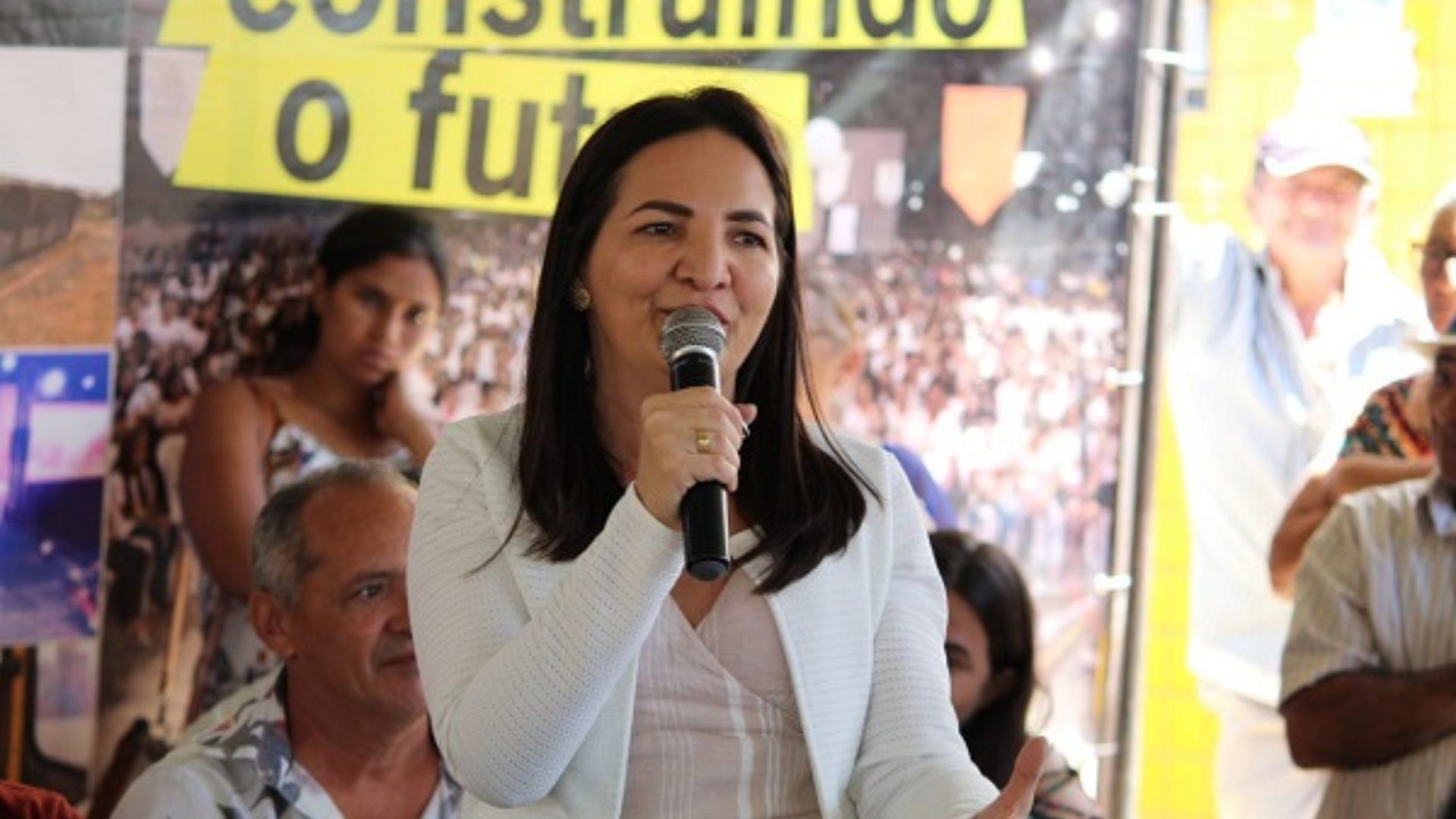 Prefeita de Dormentes-Josimara-Cavalcanti